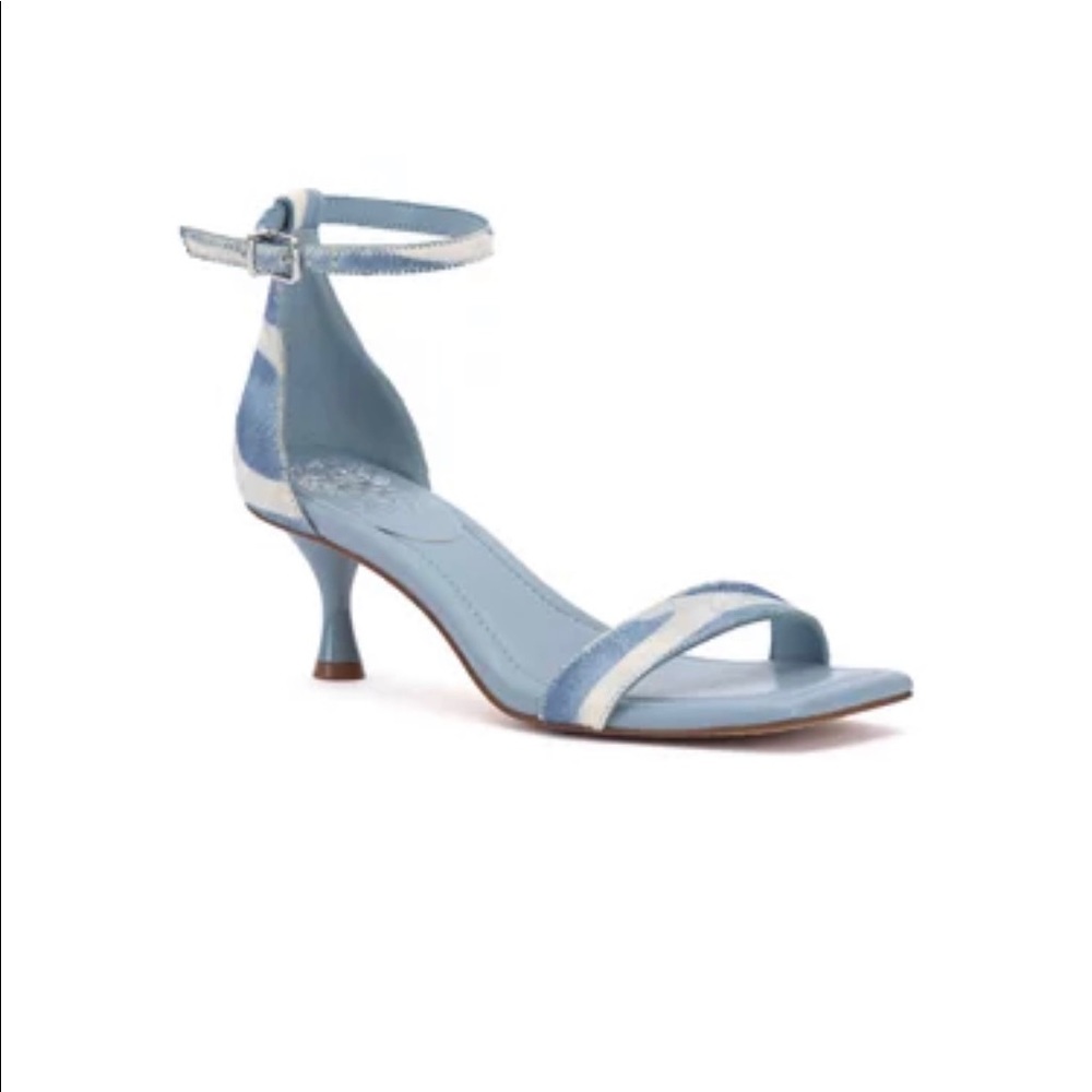 Brand New in Box Vince CamutoVinkley3 Kitten Heel Sandal Size 9.5